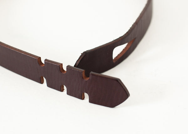 Buckle-less Belt in Brown